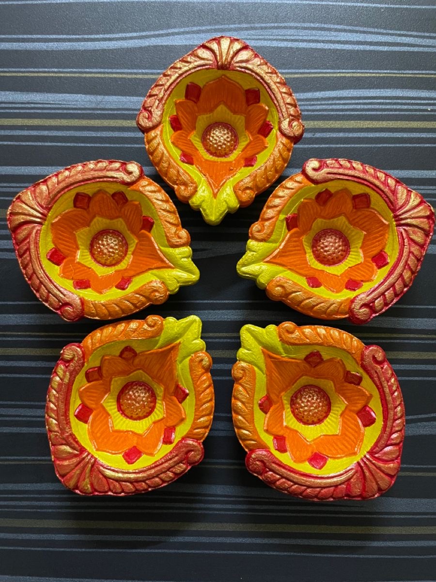 Hand Painted Diyas